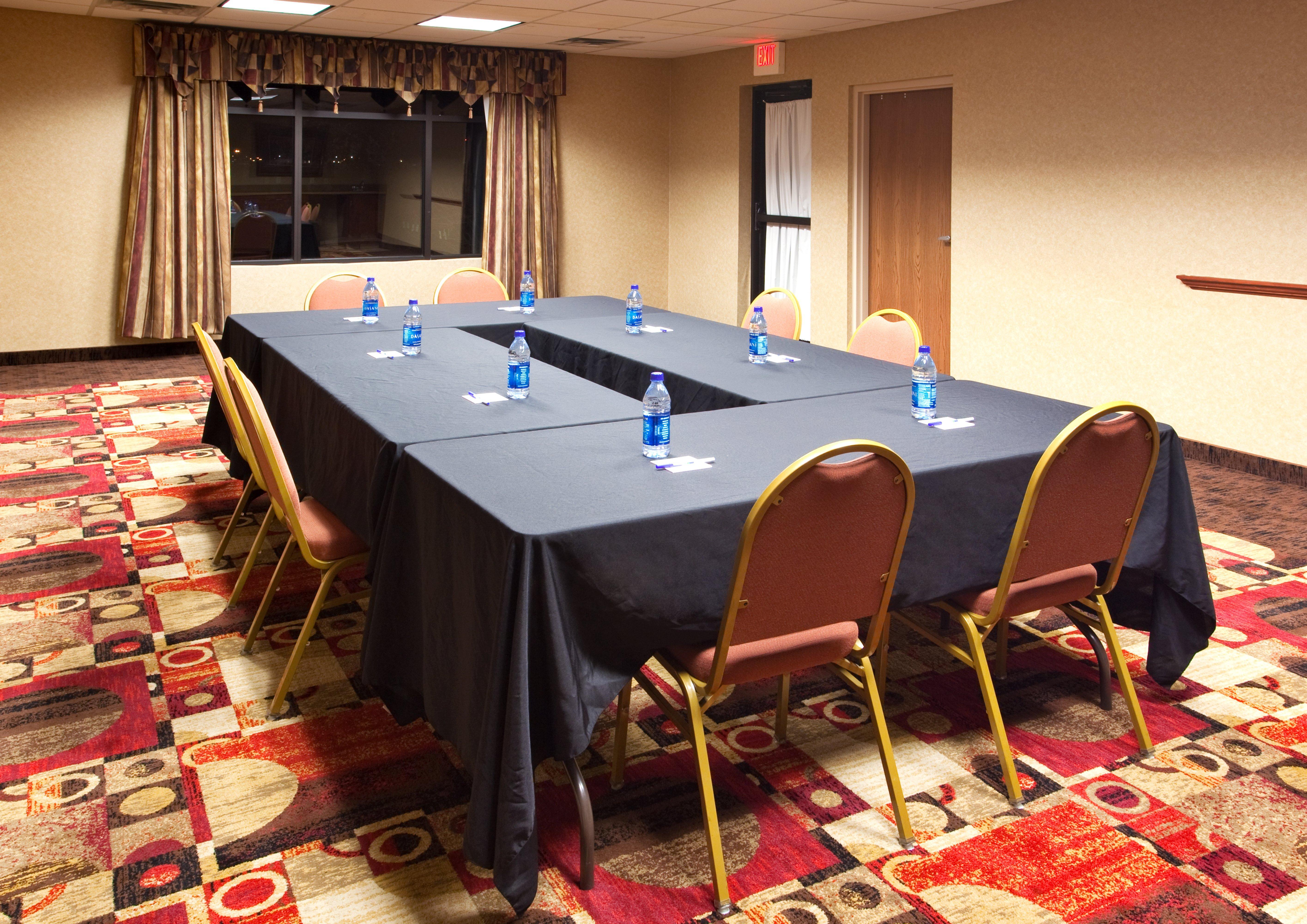 Holiday Inn Express Hotel & Suites Bowling Green By Ihg Exterior foto